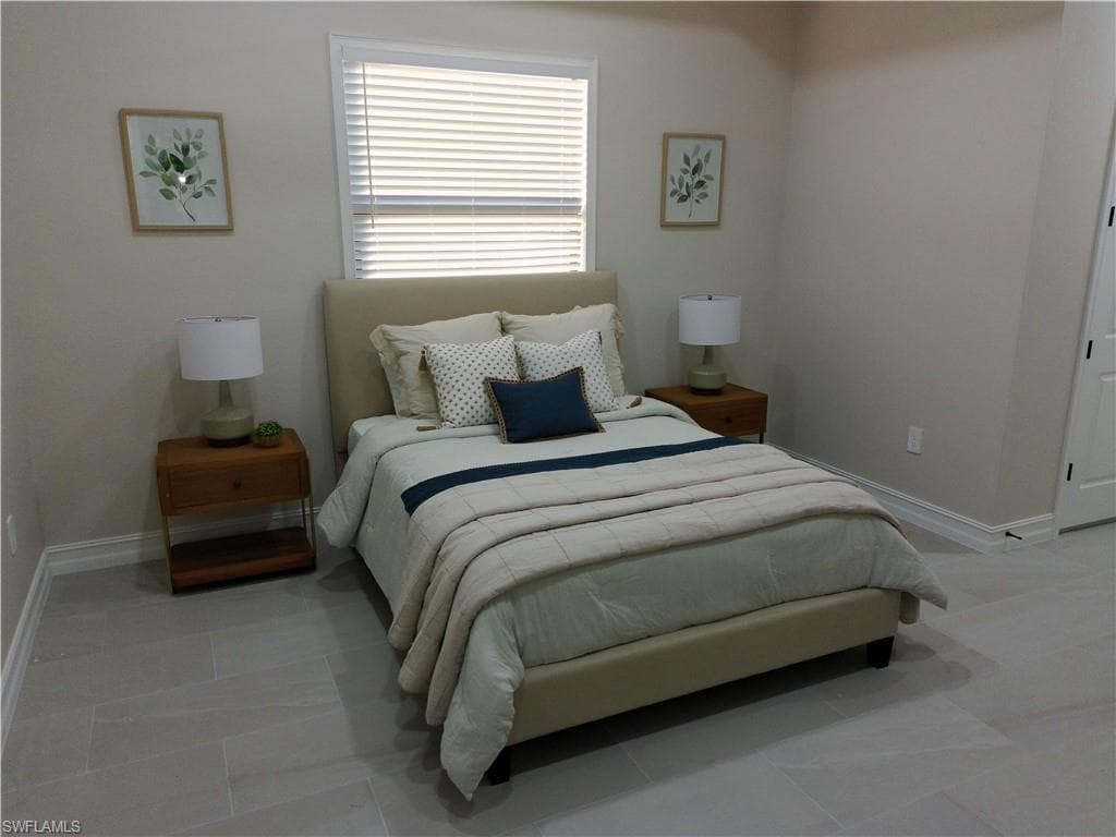 810 Sentinela BLVD, LEHIGH ACRES FL 33974-8