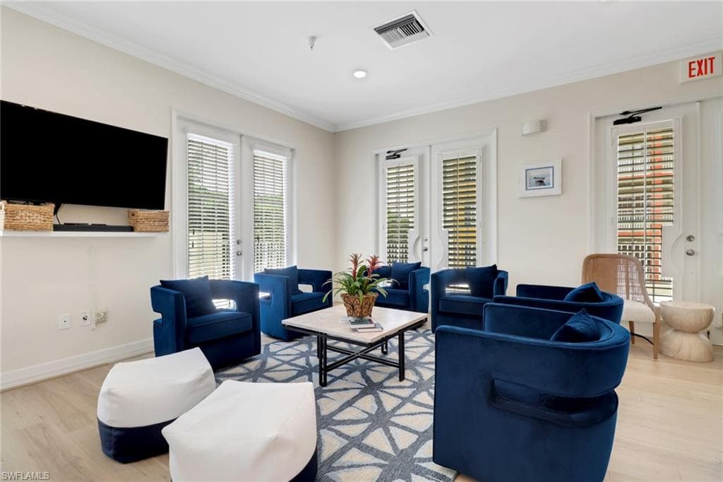 401 Bayfront PL # 3207, NAPLES FL 34102-19