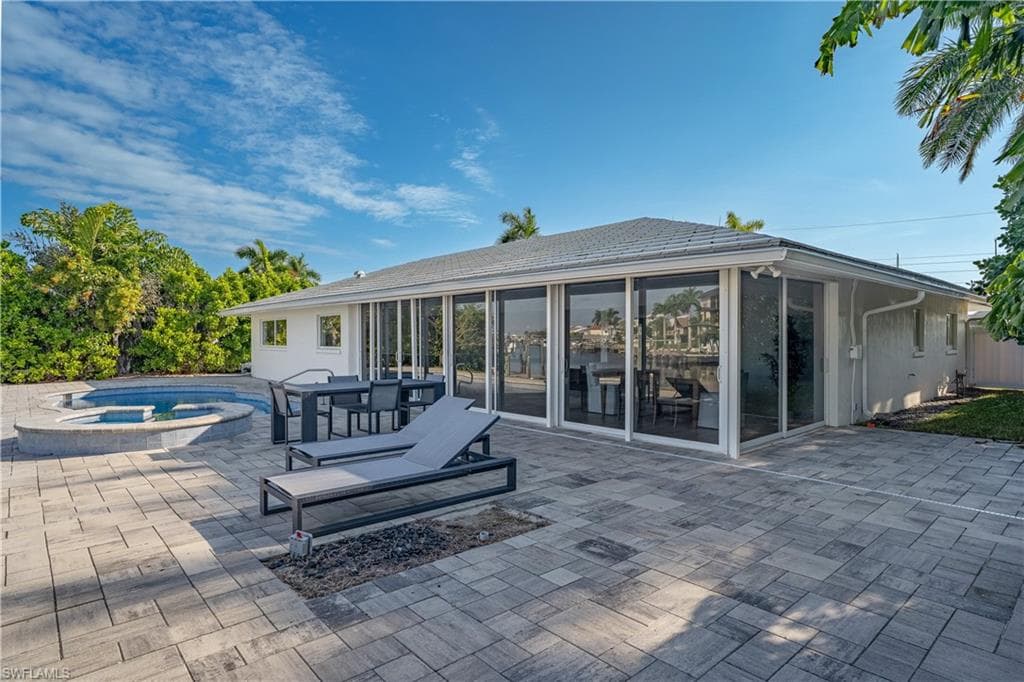 18452 Cutlass DR, FORT MYERS BEACH FL 33931-37