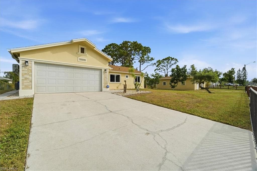 18343 Hawthorne RD, FORT MYERS FL 33967-32