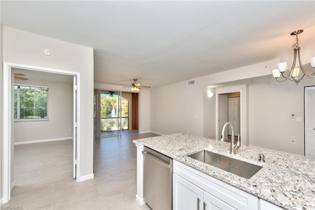 1200 Reserve WAY # 106, NAPLES FL 34105-1