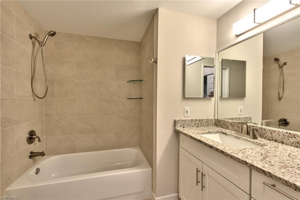 1200 Reserve WAY # 106, NAPLES FL 34105-12