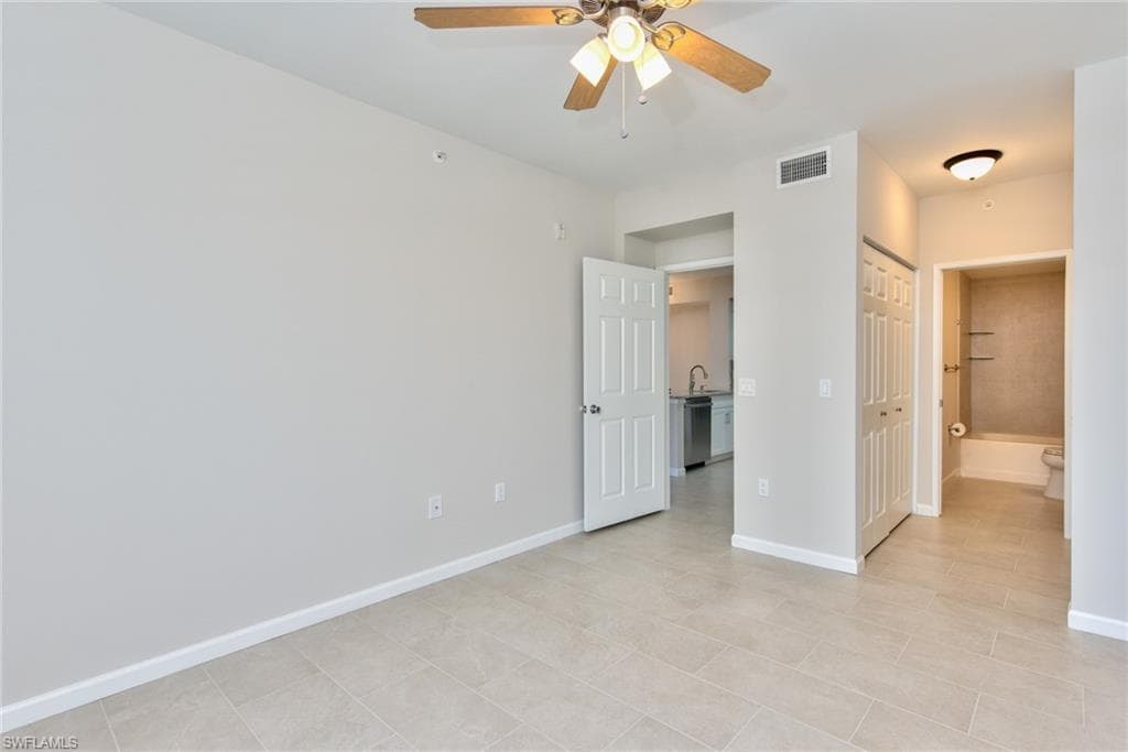 1200 Reserve WAY # 106, NAPLES FL 34105-11