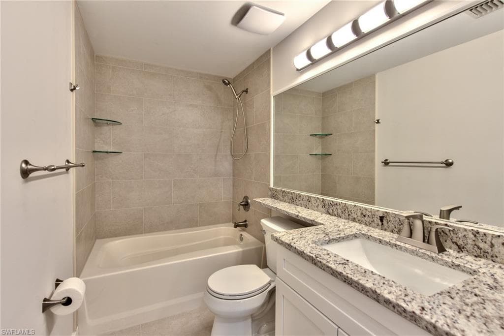 1200 Reserve WAY # 106, NAPLES FL 34105-13