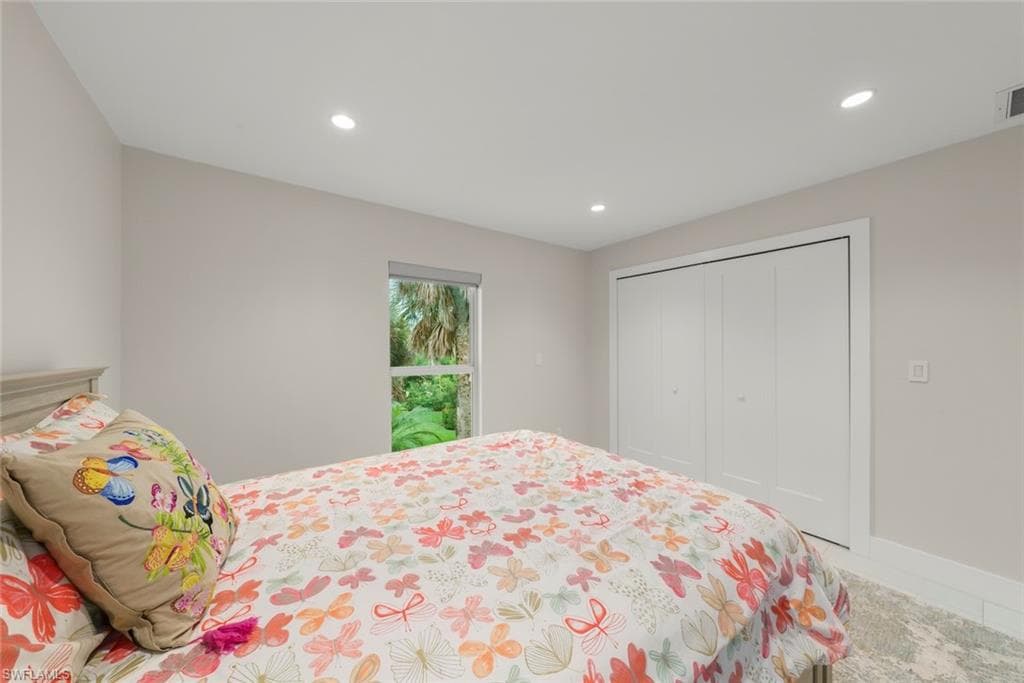 9455 Coventry CT, SANIBEL FL 33957-29