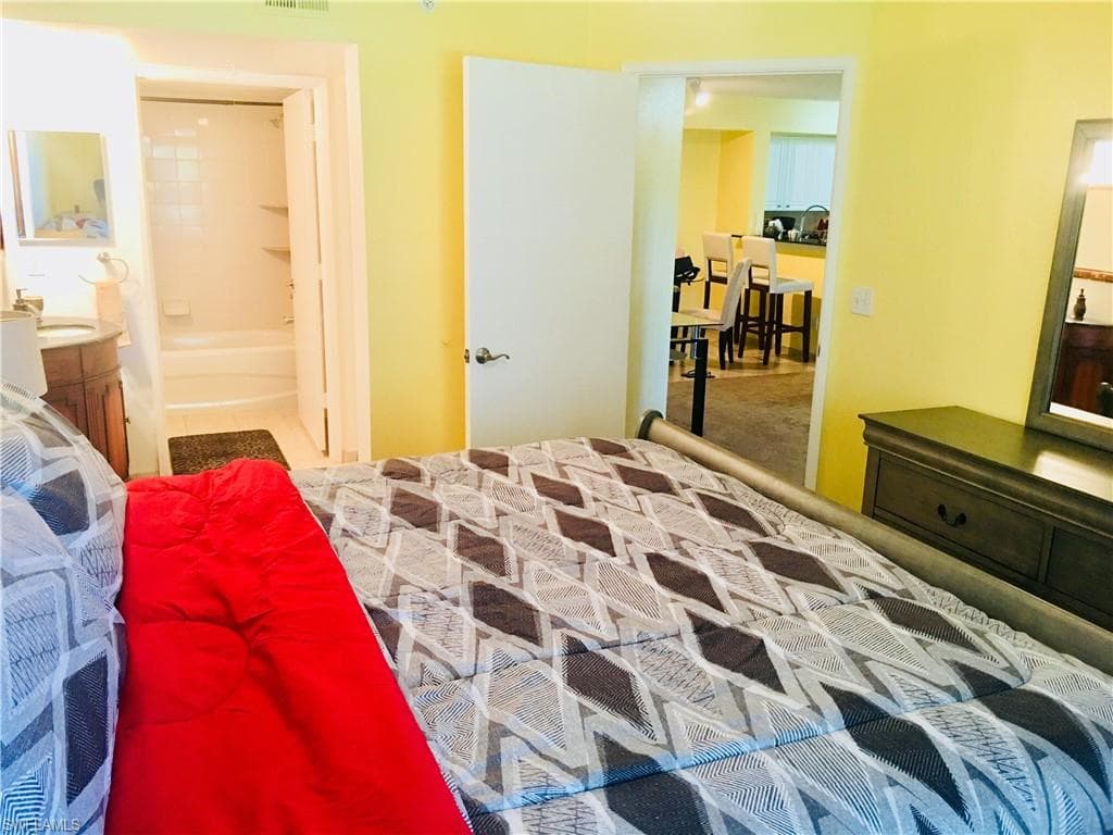 8215 Ibis Club DR # 109, NAPLES FL 34104-8