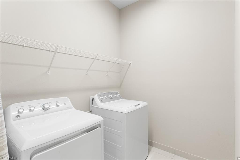 11409 Jacaranda DR-29