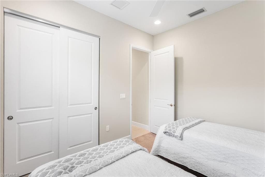 11409 Jacaranda DR-34