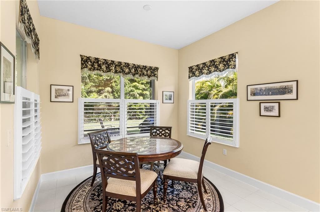 11409 Jacaranda DR-20