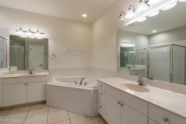 7844 Clemson ST # 102, NAPLES FL 34104-25