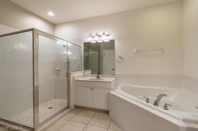 7844 Clemson ST # 102, NAPLES FL 34104-27