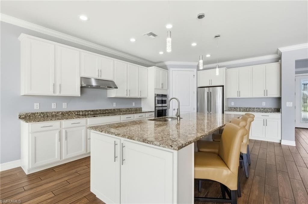 11701 Bowes CIR, FORT MYERS FL 33913-10