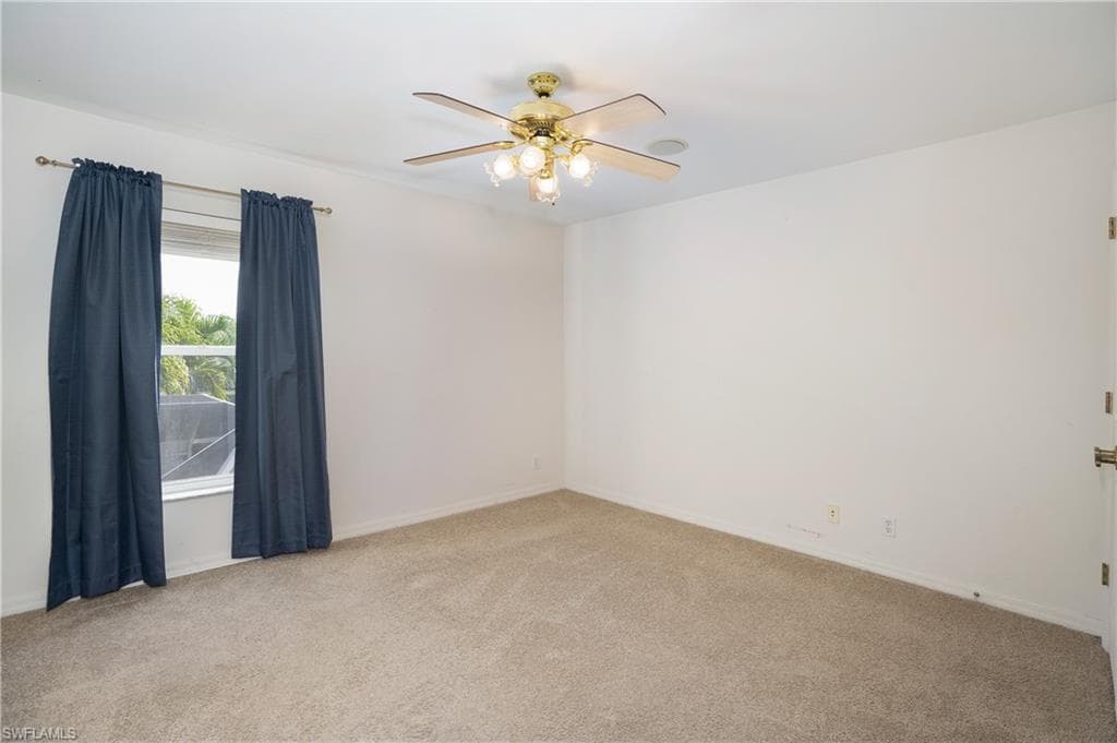 320 Spider Lily LN, NAPLES FL 34119-29