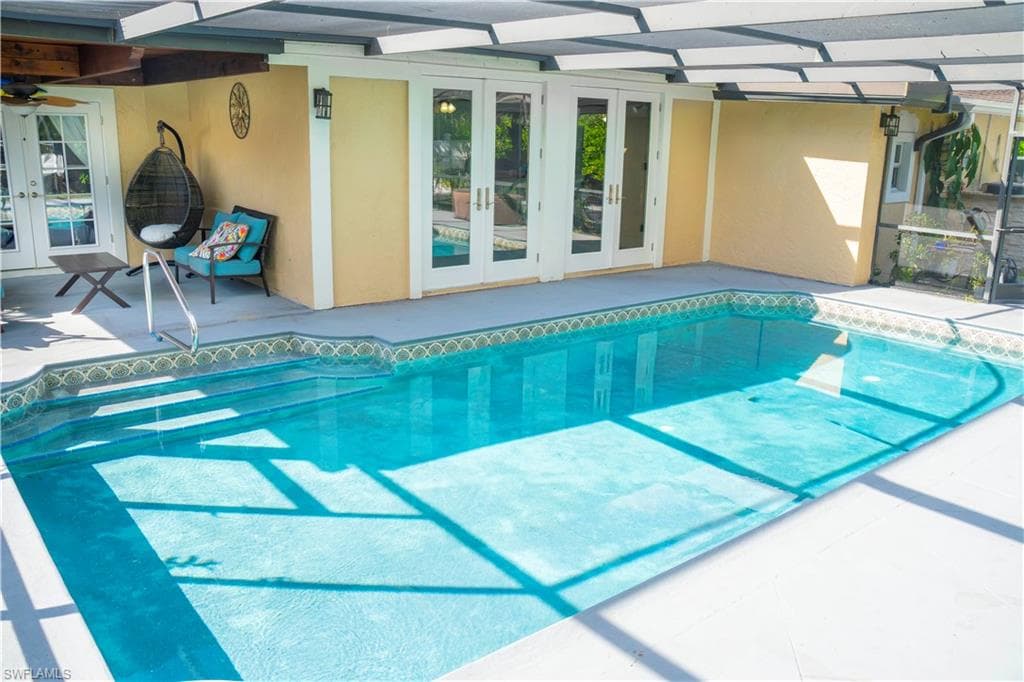 233 Baltusrol DR, NAPLES FL 34113-12