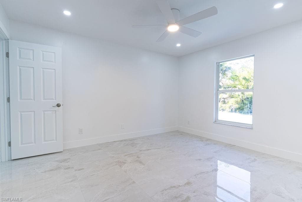 5431 23rd AVE SW, NAPLES FL 34116-32