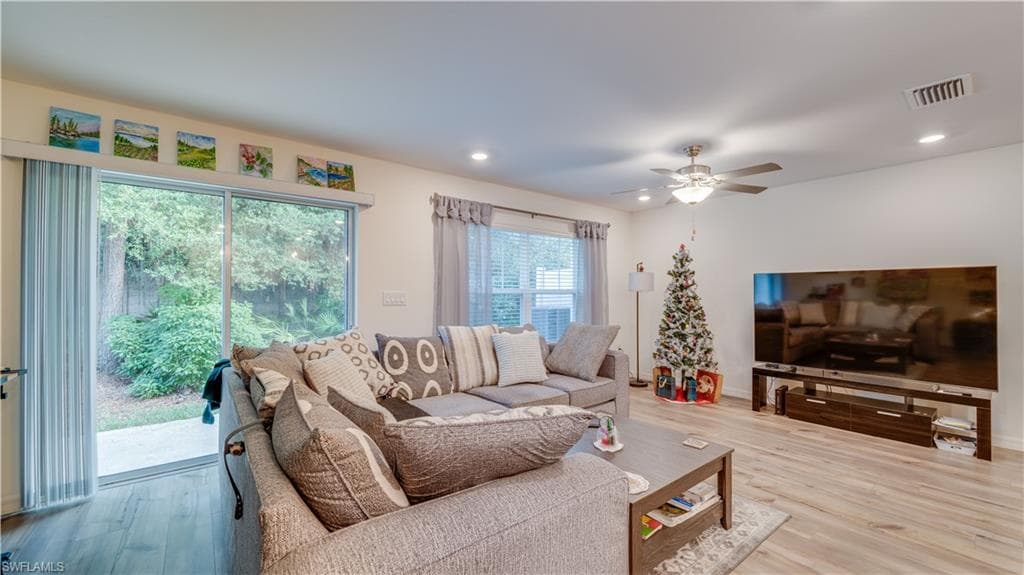 15100 Caspian Tern CT # 102, NORTH FORT MYERS FL 33917-12