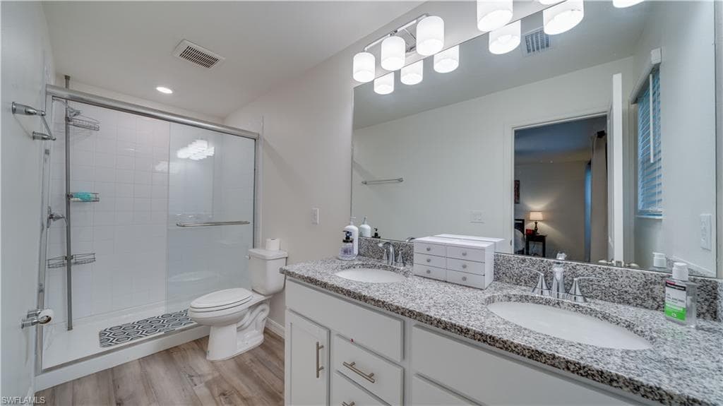 15100 Caspian Tern CT # 102, NORTH FORT MYERS FL 33917-18