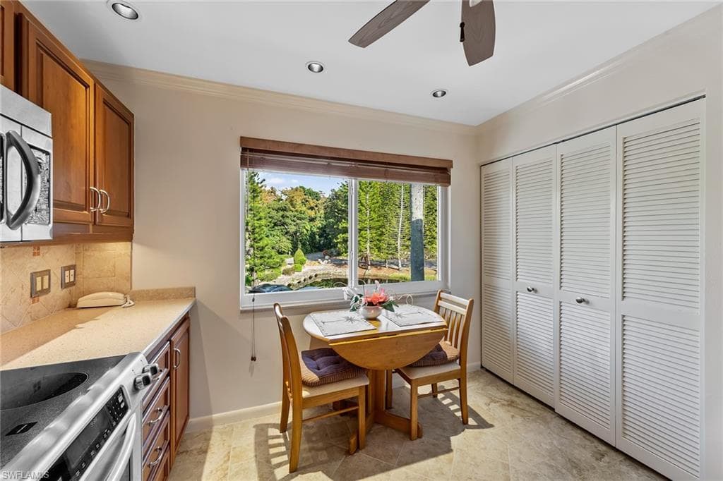 200 Albi RD # 2, NAPLES FL 34112-21
