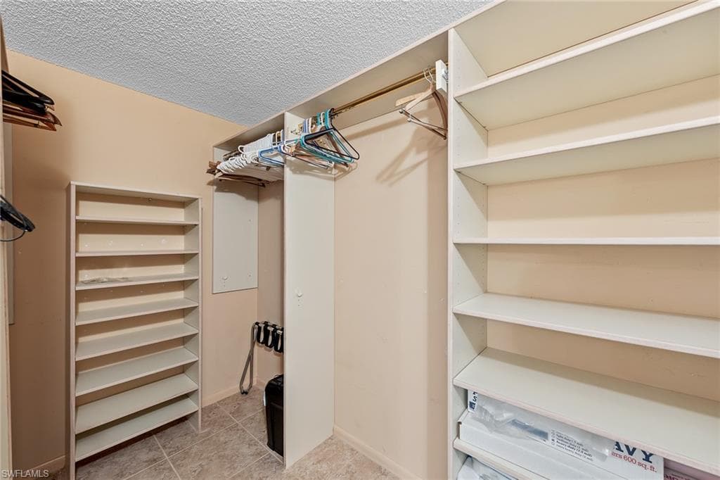 200 Albi RD # 2, NAPLES FL 34112-28