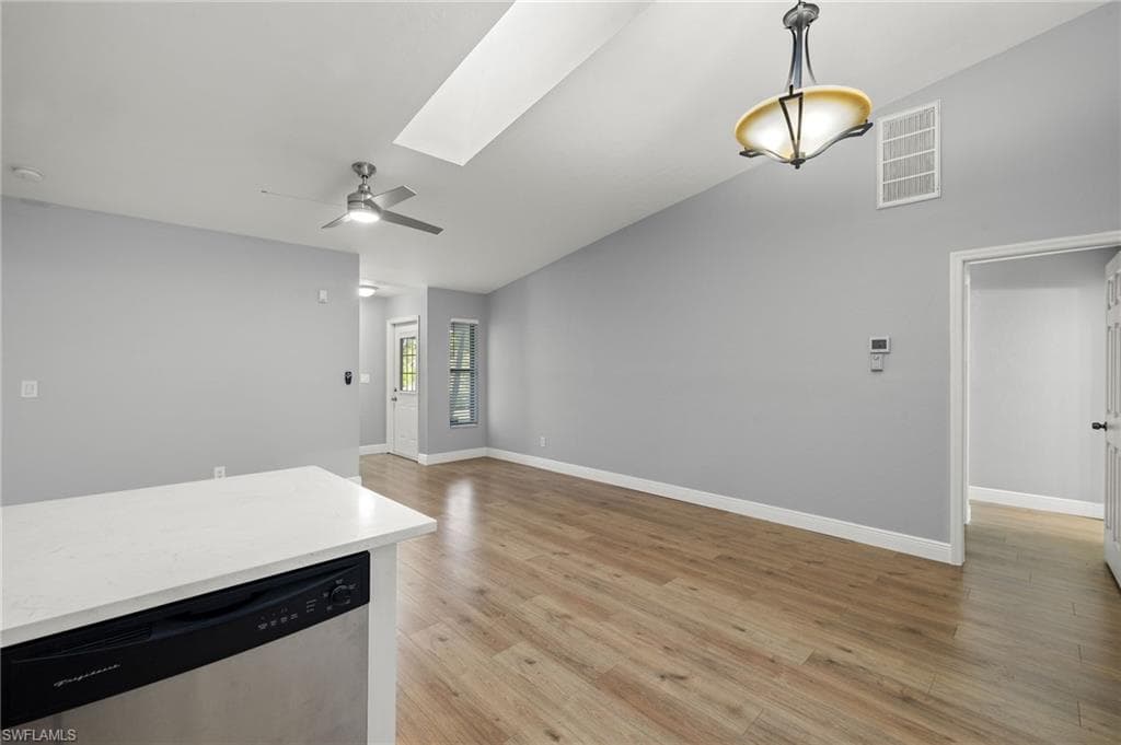 1518 SW Courtyards LN # 197, CAPE CORAL FL 33914-16