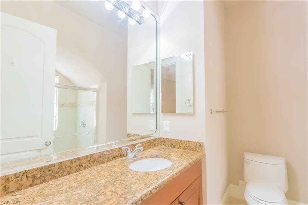 2915 Coco Lakes DR, NAPLES FL 34105-36