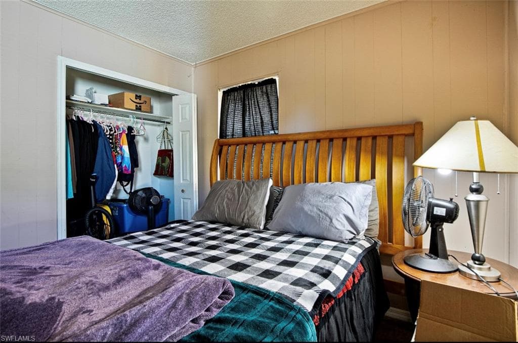 318 Bellair RD, FORT MYERS FL 33905-11