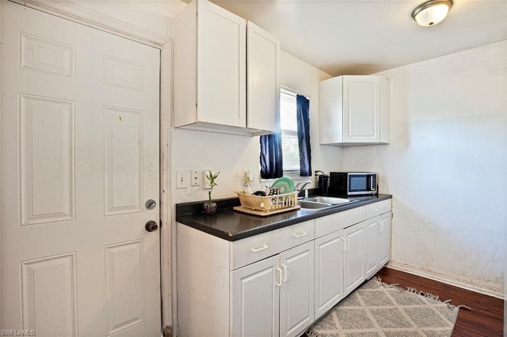 318 Bellair RD, FORT MYERS FL 33905-6