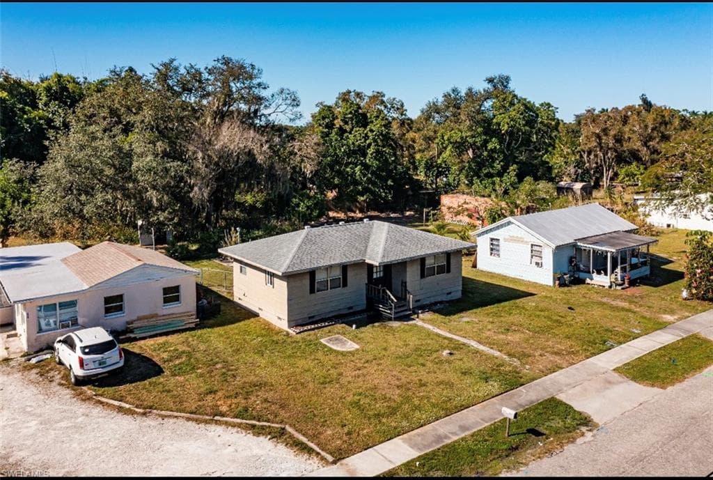 318 Bellair RD, FORT MYERS FL 33905-24