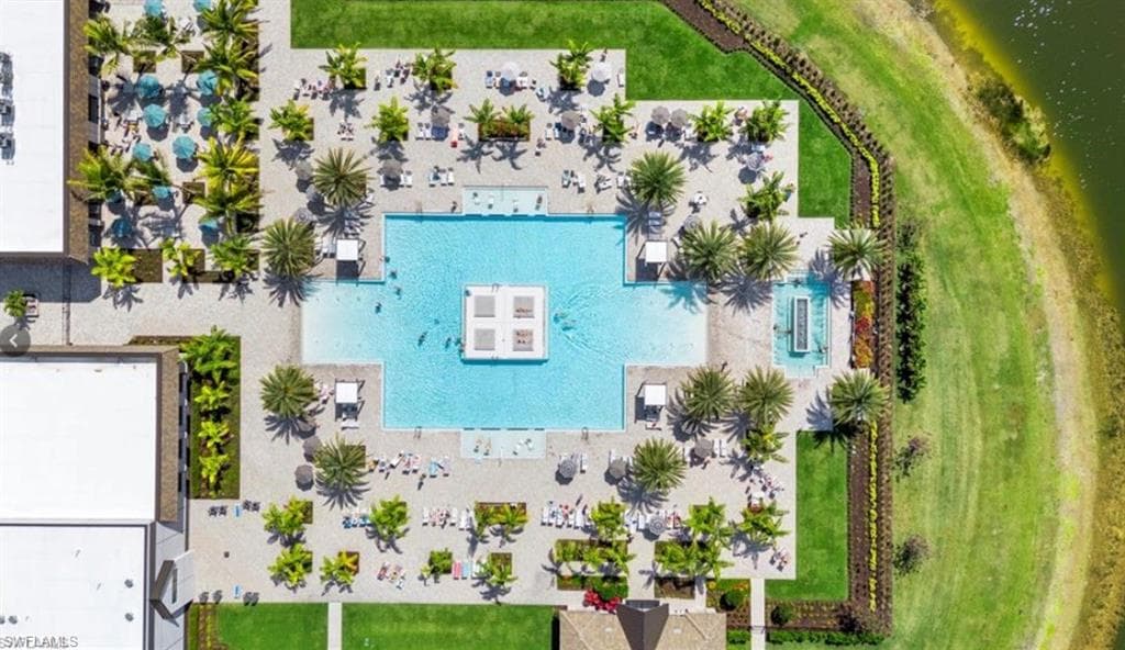 19573 Hinkley DR, ESTERO FL 33928-42