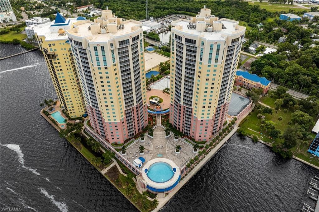 2743 1st ST # 304, FORT MYERS FL 33916-46