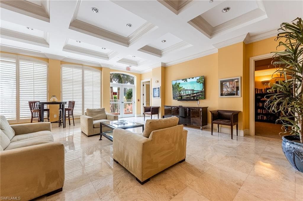 2743 1st ST # 304, FORT MYERS FL 33916-42