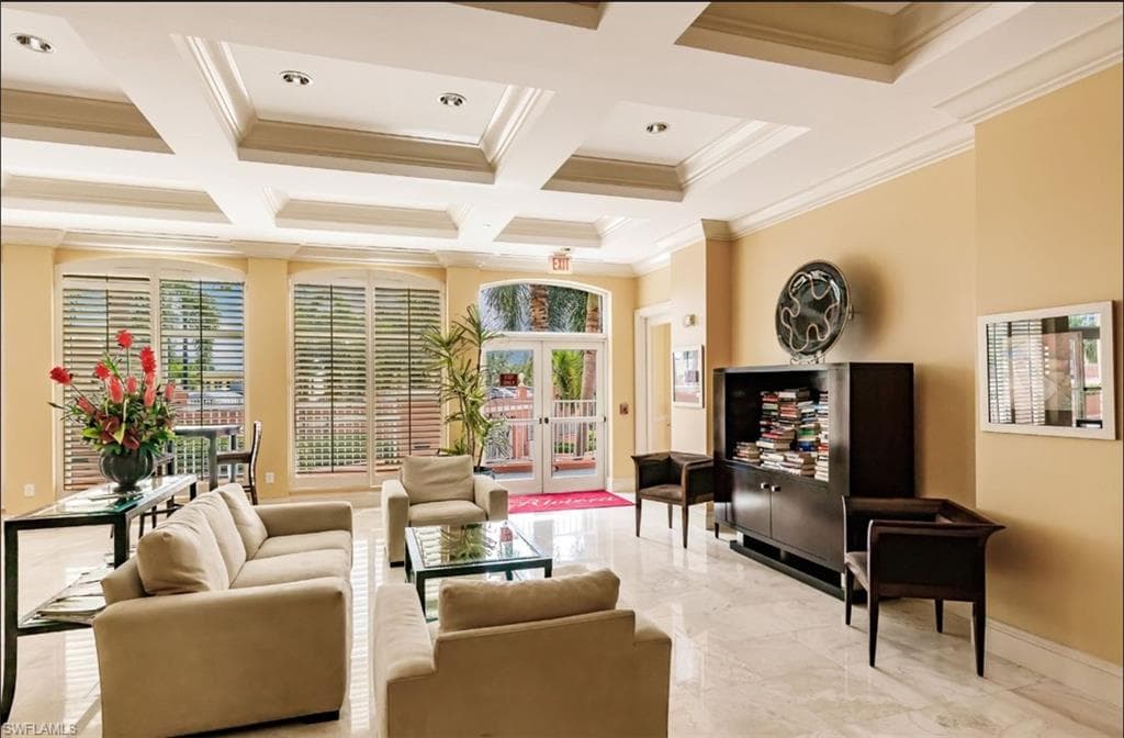 2743 1st ST # 304, FORT MYERS FL 33916-35