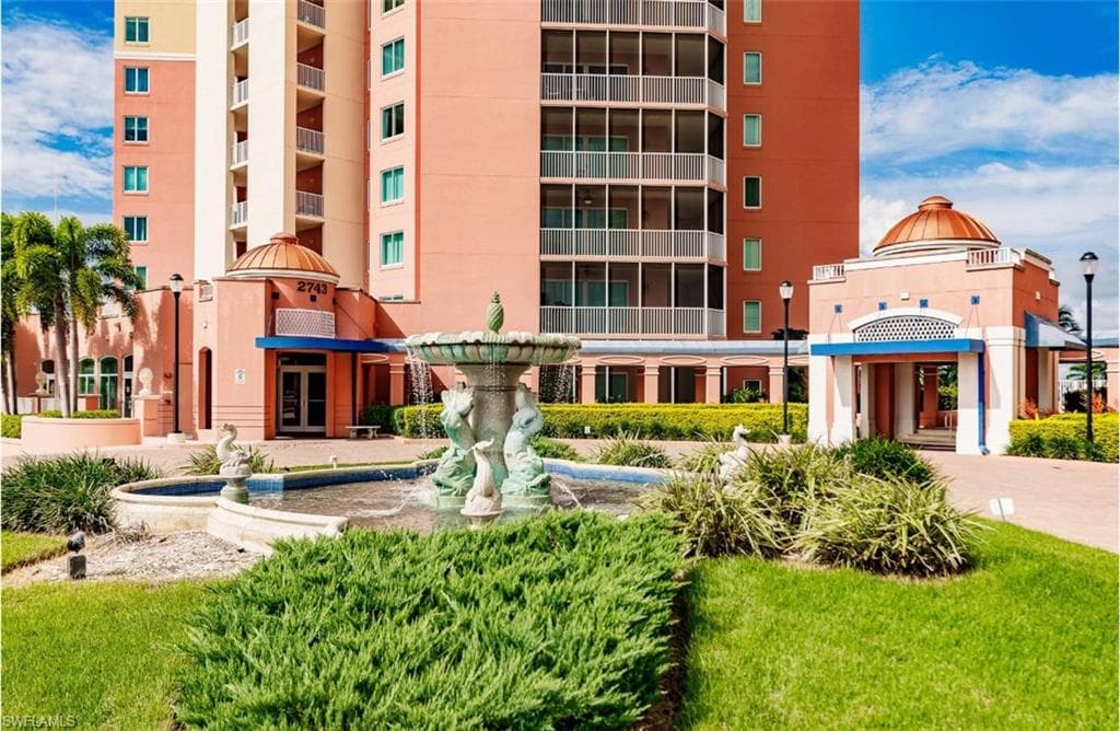 2743 1st ST # 304, FORT MYERS FL 33916-31