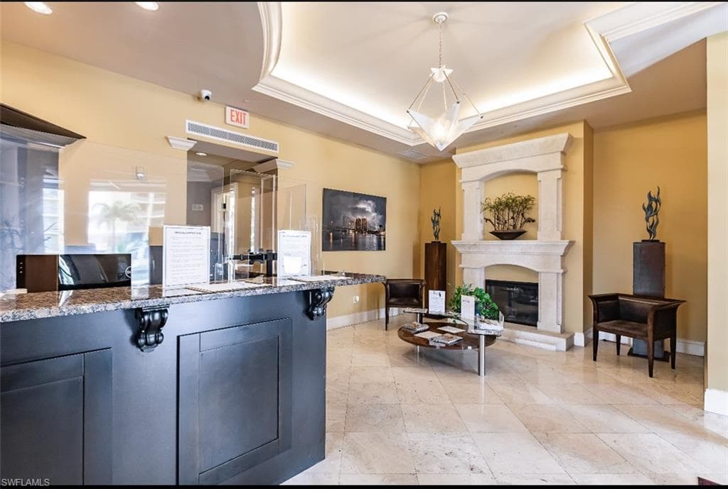 2743 1st ST # 304, FORT MYERS FL 33916-32