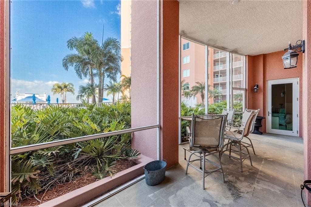 2743 1st ST # 304, FORT MYERS FL 33916-17
