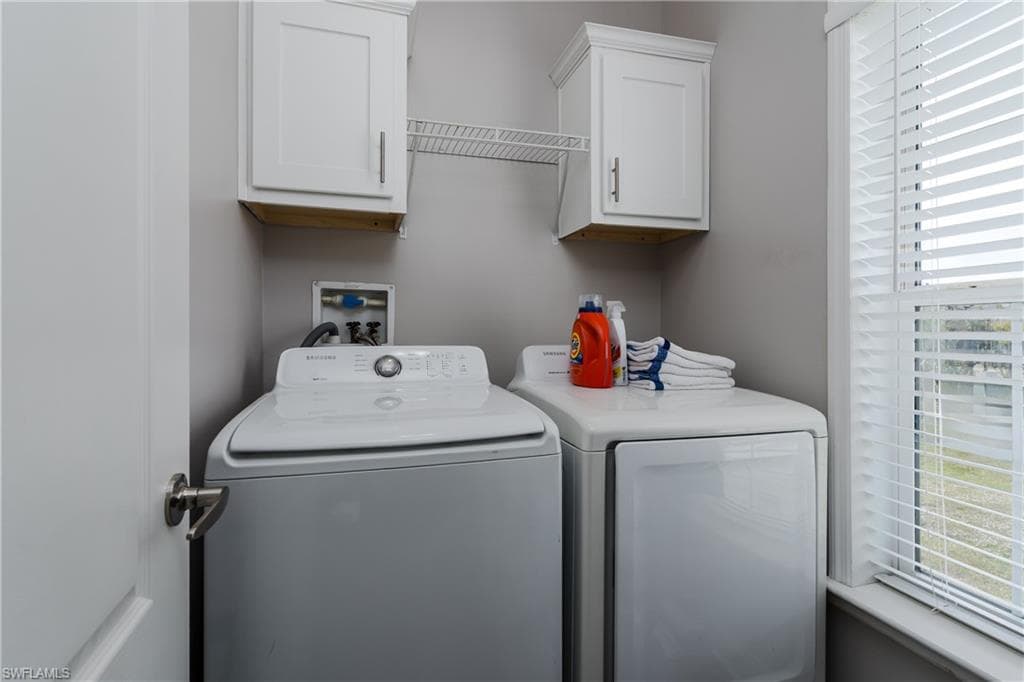 104 Rookery RD, NAPLES FL 34114-19