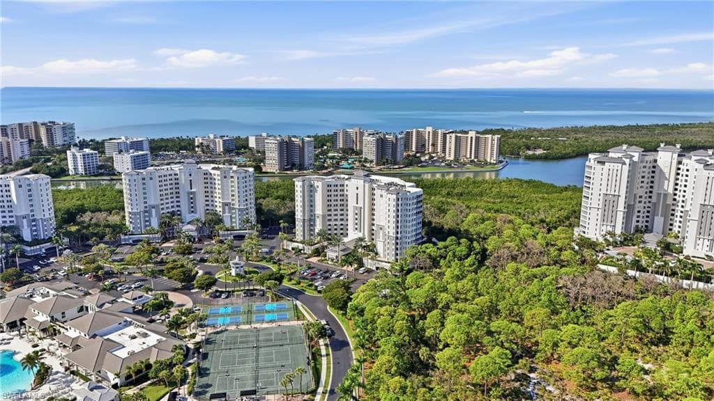 325 Dunes BLVD # 205, NAPLES FL 34110-35