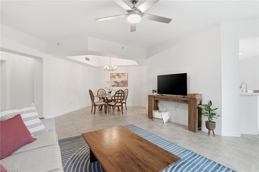 325 Dunes BLVD # 205, NAPLES FL 34110-3