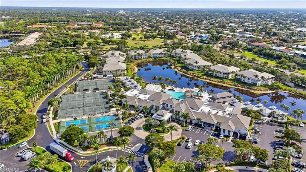 325 Dunes BLVD # 205, NAPLES FL 34110-24