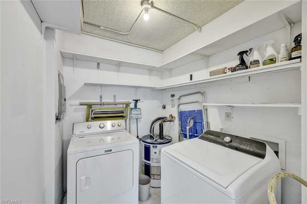 7400 College PKWY # 5A, FORT MYERS FL 33907-24