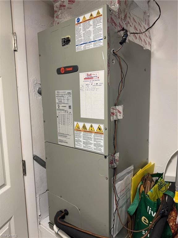 4955 Pepper CIR # B207, NAPLES FL 34113-27