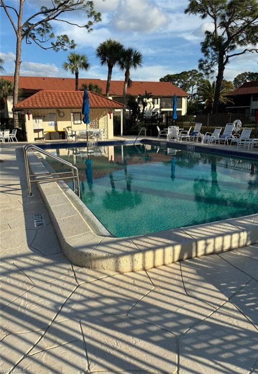 4955 Pepper CIR # B207, NAPLES FL 34113-10