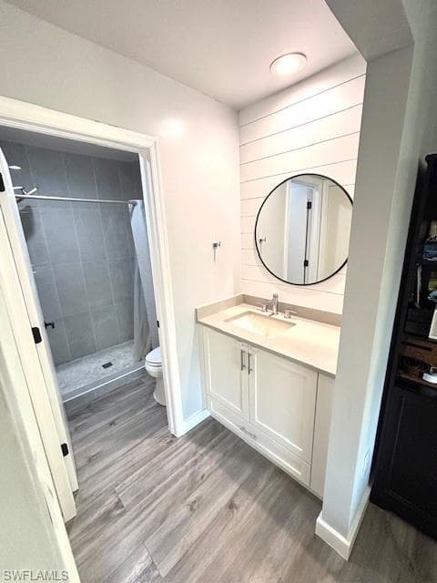 5656 Woodmere Lake CIR C204-7