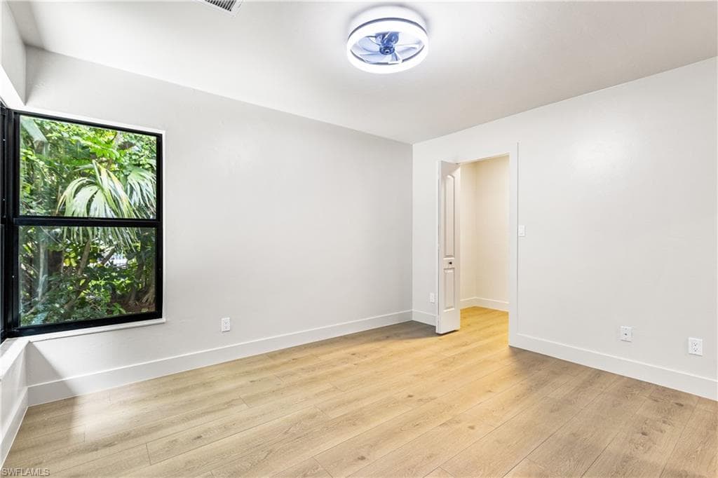 1911 Princess CT, NAPLES FL 34110-30