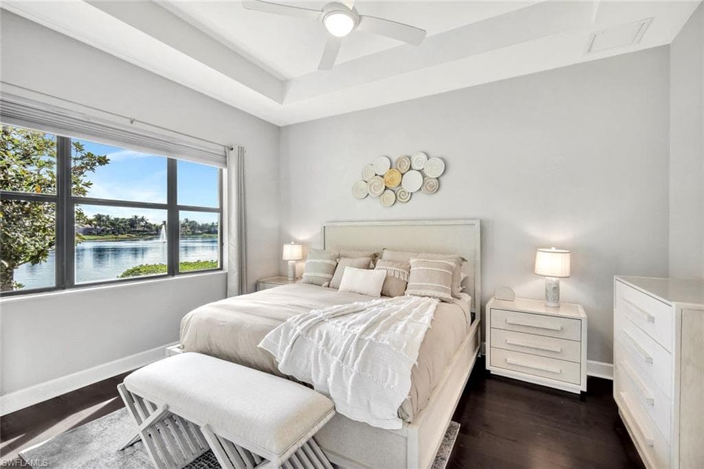 9492 Isla Bella CIR, BONITA SPRINGS FL 34135-14