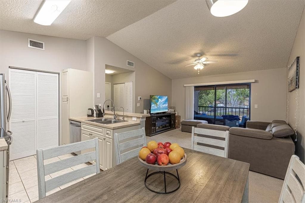 2202 ARBOUR WALK CIR # 2124, NAPLES FL 34109-2