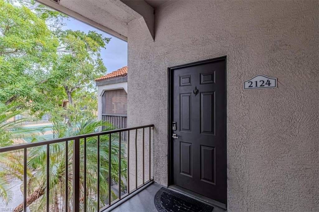 2202 ARBOUR WALK CIR # 2124, NAPLES FL 34109-14