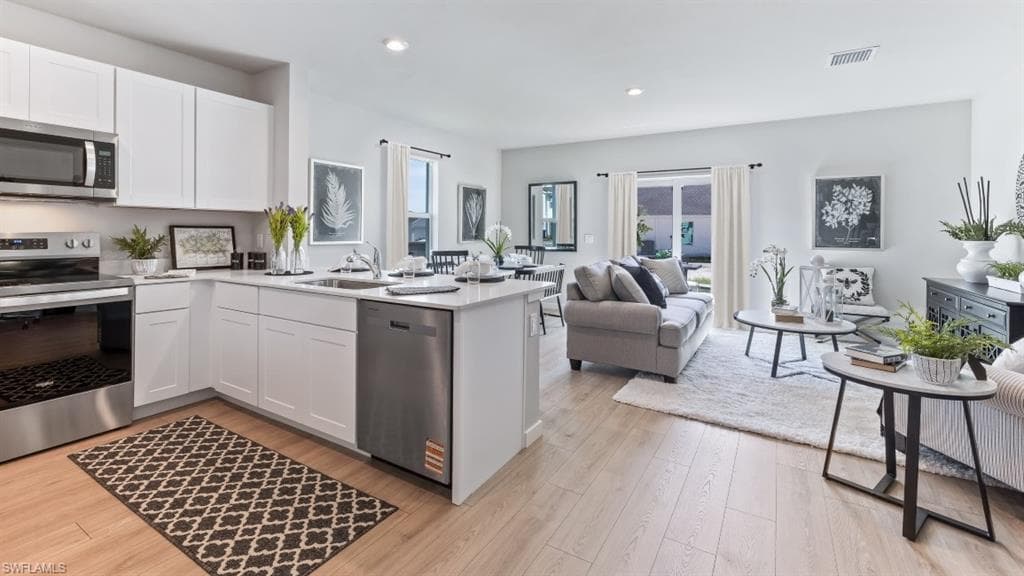 8339 EVERLY PRESERVE DR, LEHIGH ACRES FL 33971-5