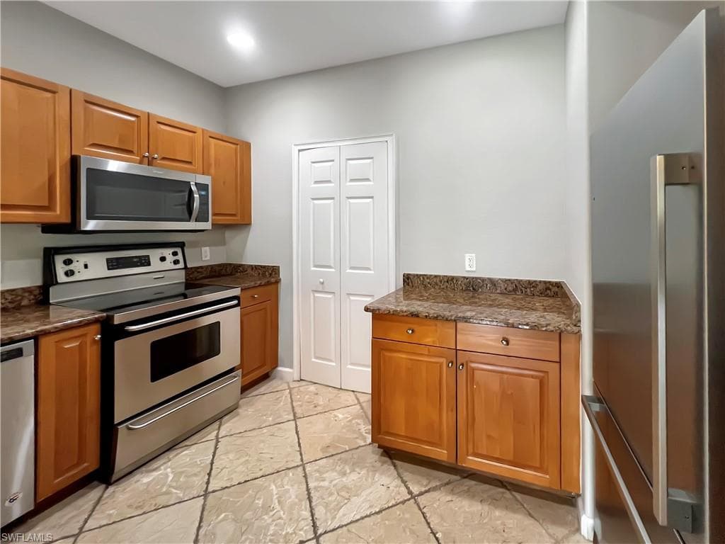 13110 Bella Casa CIR # 210, FORT MYERS FL 33966-4