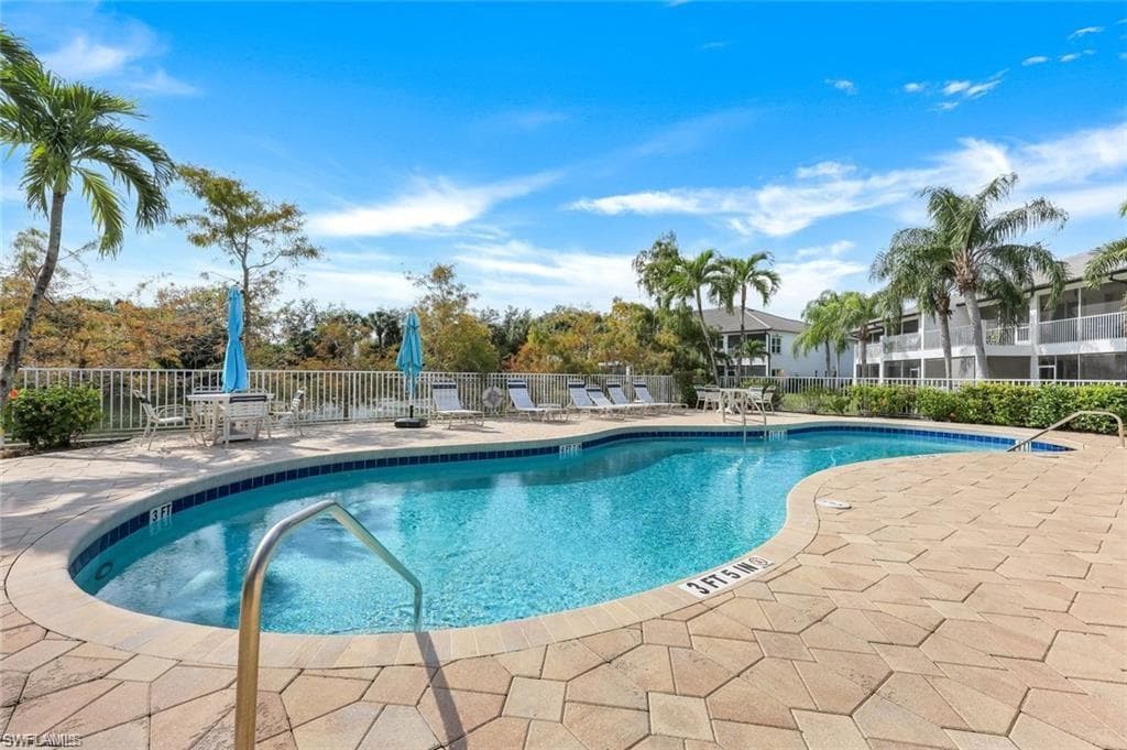 2110 Cay Lagoon DR # 113, NAPLES FL 34109-39